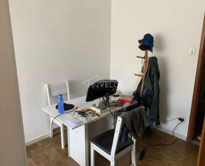 Apartamento à venda com 1 quarto, 40m² - Foto 2