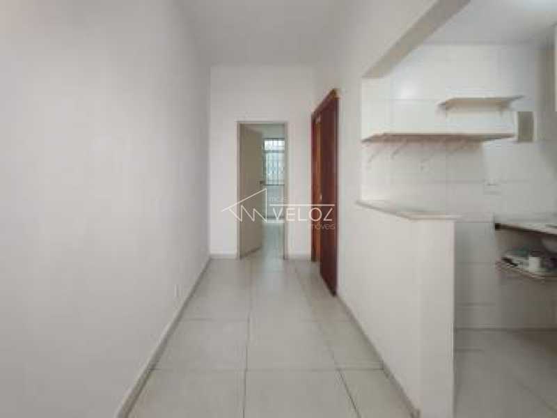 Apartamento à venda com 1 quarto, 29m² - Foto 1