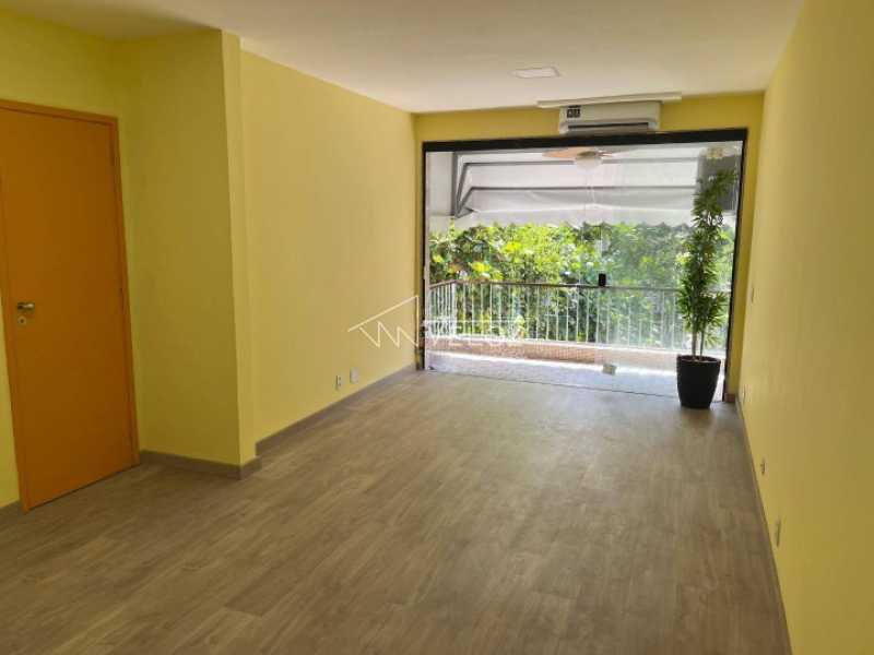 Apartamento à venda com 2 quartos, 89m² - Foto 2