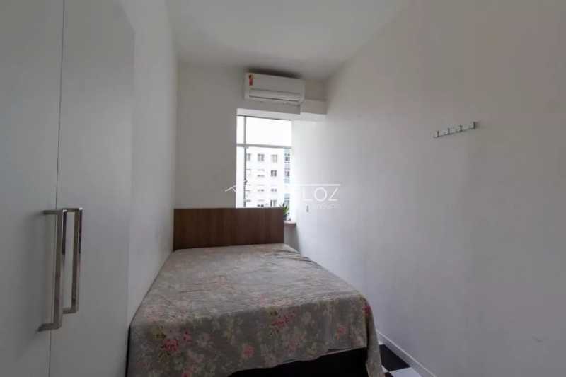 Apartamento à venda com 1 quarto, 46m² - Foto 13