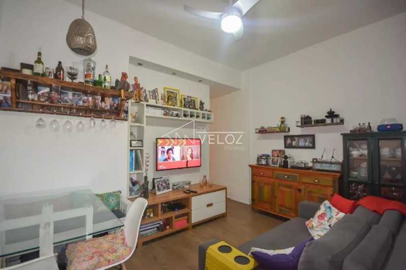 Apartamento à venda com 1 quarto, 42m² - Foto 2