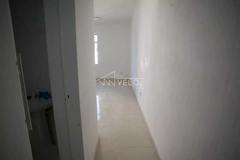 Apartamento à venda com 1 quarto, 32m² - Foto 4