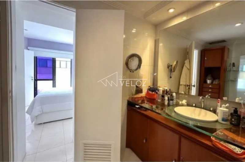 Cobertura à venda com 3 quartos, 200m² - Foto 13