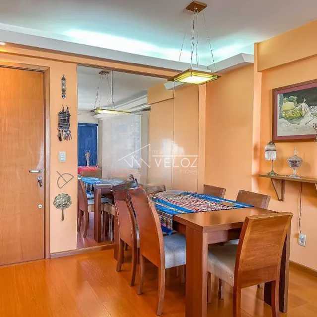 Apartamento à venda com 3 quartos, 86m² - Foto 2