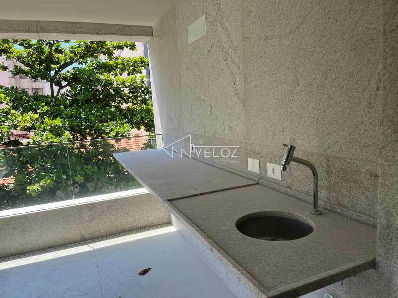 Apartamento à venda com 1 quarto, 41m² - Foto 14