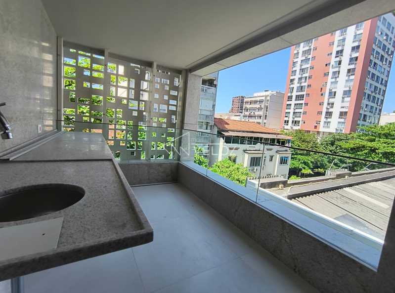 Apartamento à venda com 1 quarto, 45m² - Foto 9