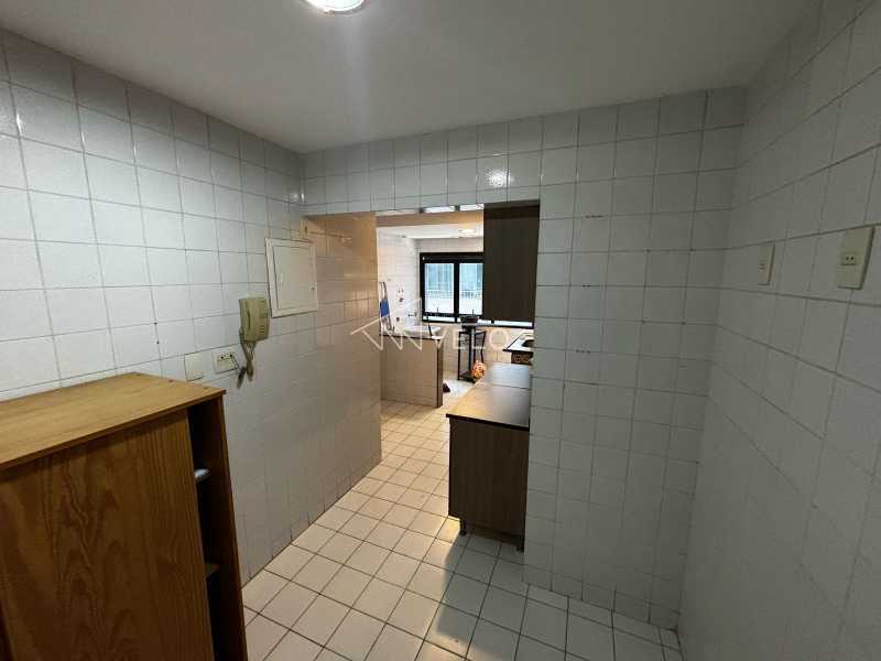 Apartamento à venda com 2 quartos, 82m² - Foto 3