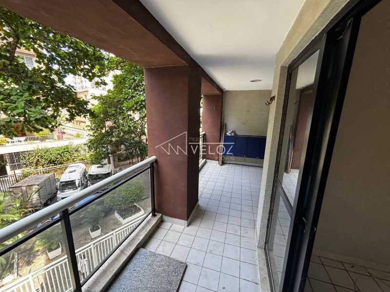 Apartamento à venda com 2 quartos, 82m² - Foto 13