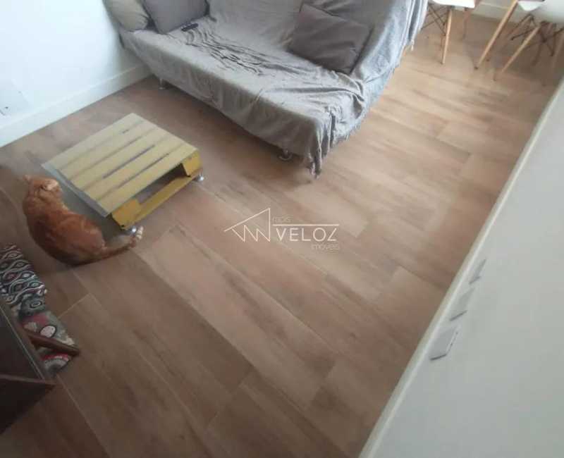 Apartamento à venda com 1 quarto, 58m² - Foto 2