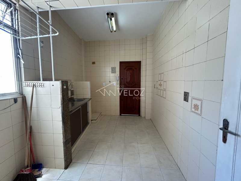 Apartamento à venda com 2 quartos, 70m² - Foto 18