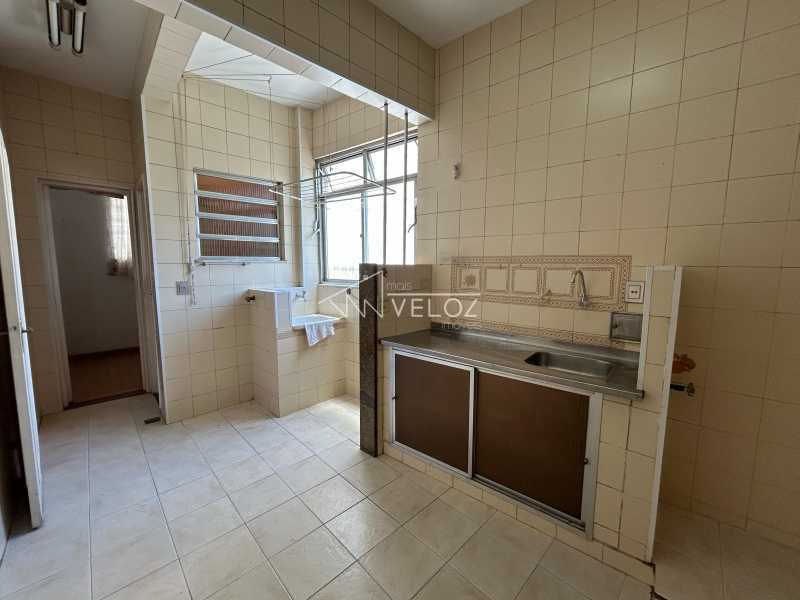 Apartamento à venda com 2 quartos, 70m² - Foto 17