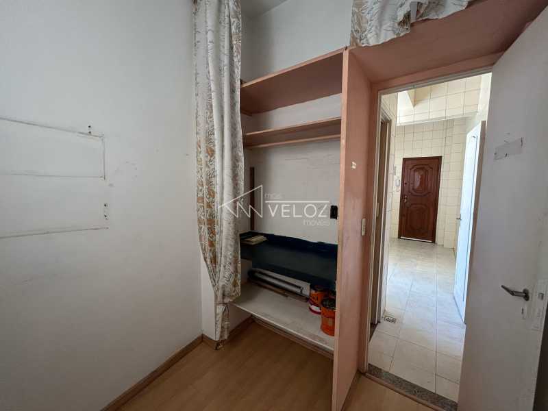 Apartamento à venda com 2 quartos, 70m² - Foto 21