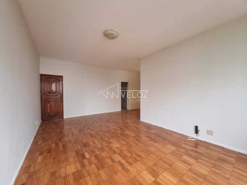 Apartamento à venda com 4 quartos, 146m² - Foto 3