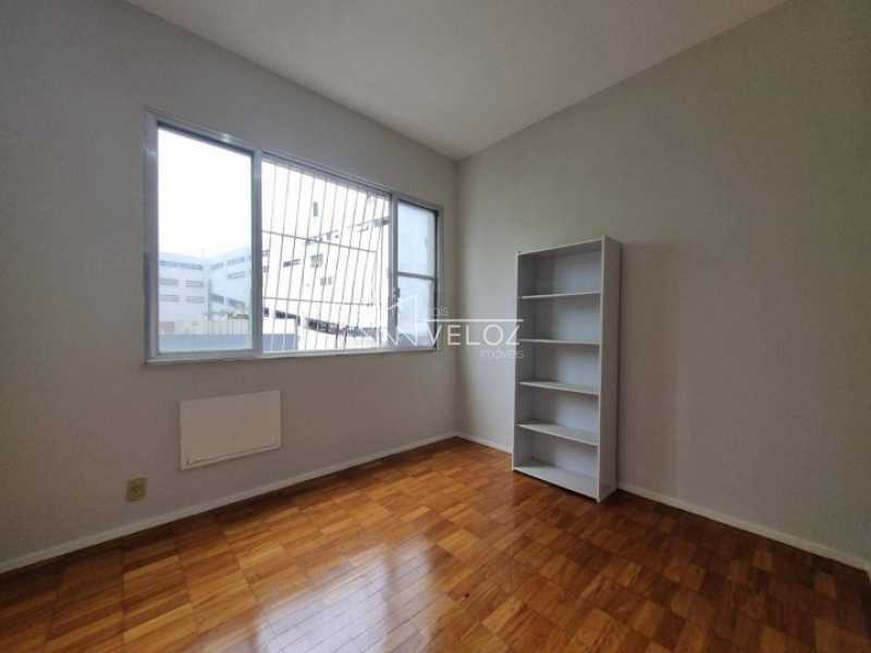 Apartamento à venda com 4 quartos, 146m² - Foto 10