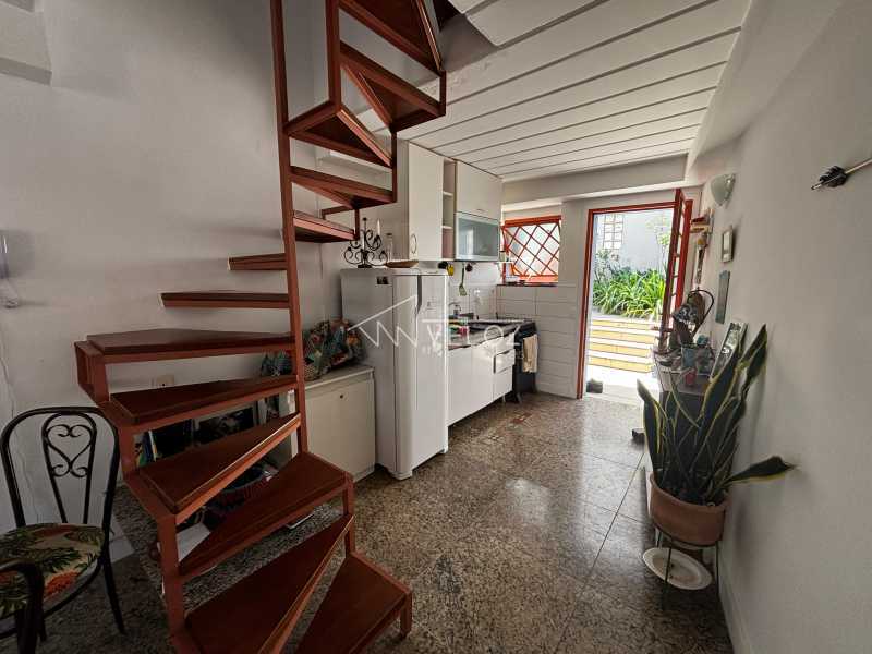 Apartamento à venda com 2 quartos, 75m² - Foto 3