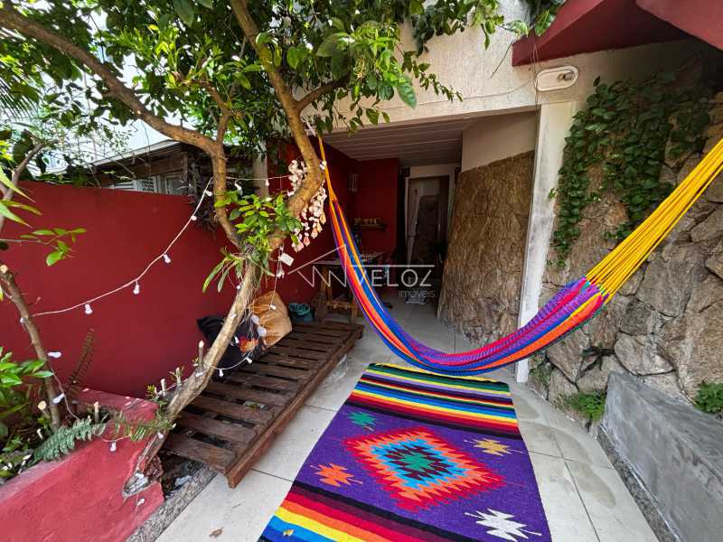 Apartamento à venda com 2 quartos, 75m² - Foto 8
