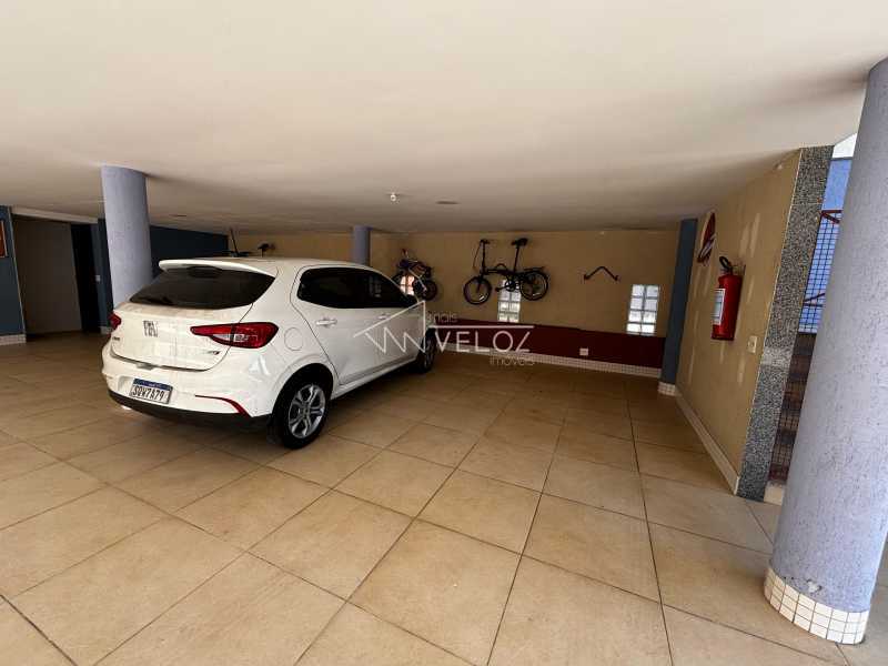 Apartamento à venda com 2 quartos, 75m² - Foto 29