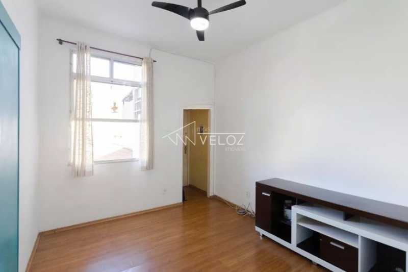 Apartamento à venda com 1 quarto, 31m² - Foto 3