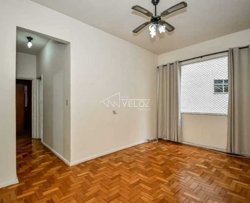 Apartamento à venda com 2 quartos, 56m² - Foto 1