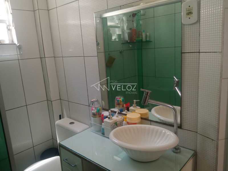 Apartamento à venda com 2 quartos, 70m² - Foto 12