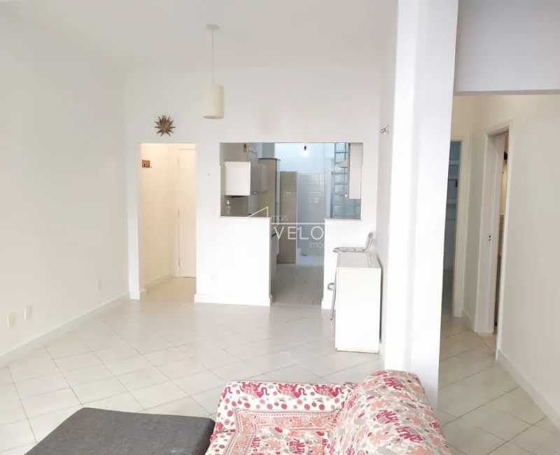 Apartamento à venda com 2 quartos, 70m² - Foto 4