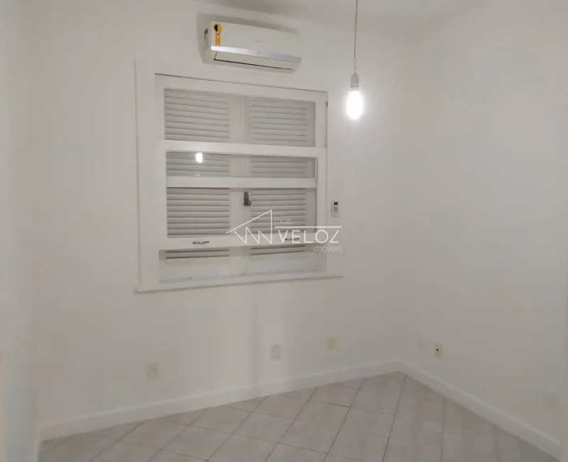 Apartamento à venda com 2 quartos, 70m² - Foto 9
