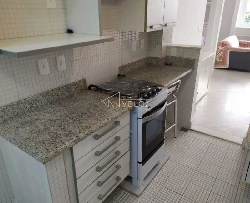 Apartamento à venda com 2 quartos, 70m² - Foto 18