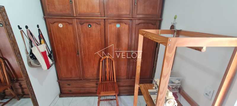 Apartamento à venda com 2 quartos, 62m² - Foto 7