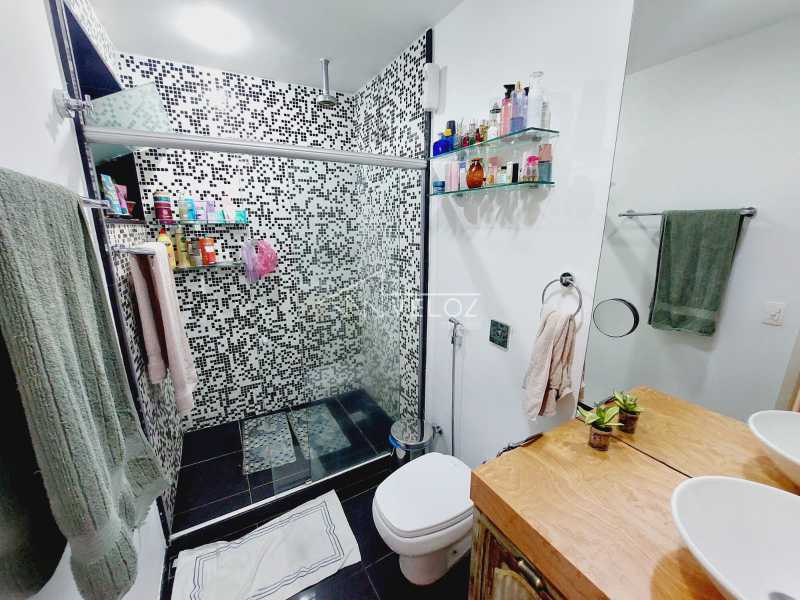 Apartamento à venda com 2 quartos, 87m² - Foto 12