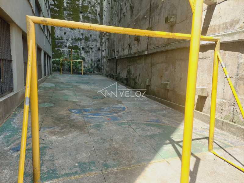 Apartamento à venda com 2 quartos, 87m² - Foto 28