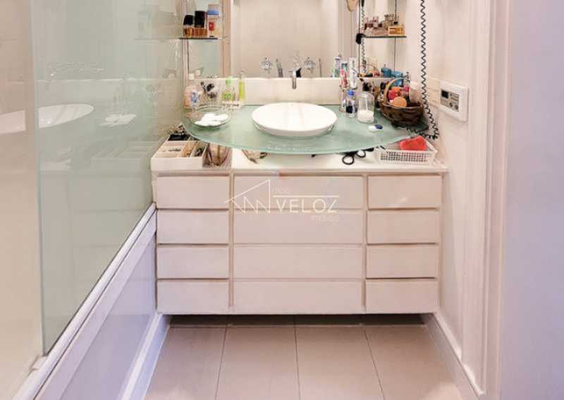 Apartamento à venda com 3 quartos, 134m² - Foto 18