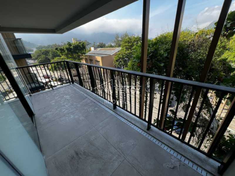 Apartamento à venda com 3 quartos, 87m² - Foto 2