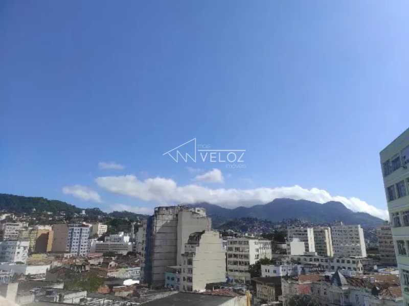 Cobertura à venda com 2 quartos, 71m² - Foto 4