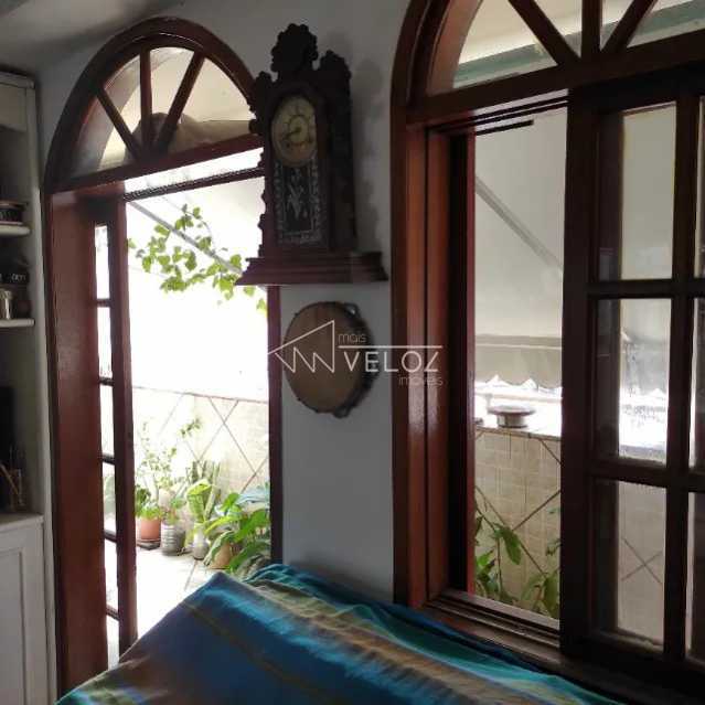 Cobertura à venda com 2 quartos, 71m² - Foto 13