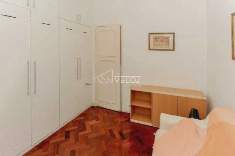 Apartamento à venda com 4 quartos, 137m² - Foto 9