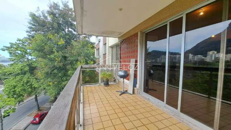 Apartamento, 3 quartos, 131 m² - Foto 1