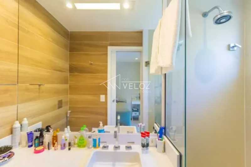 Cobertura à venda com 3 quartos, 225m² - Foto 14