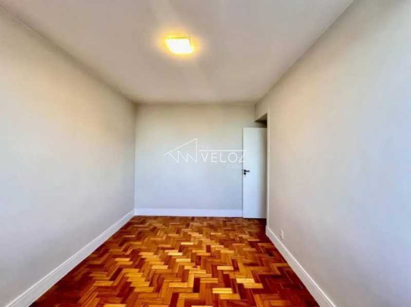 Apartamento à venda com 3 quartos, 87m² - Foto 12