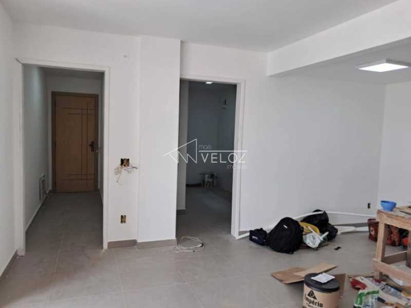Cobertura à venda com 2 quartos, 140m² - Foto 13