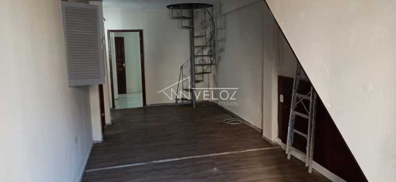 Casa à venda com 8 quartos, 158m² - Foto 4