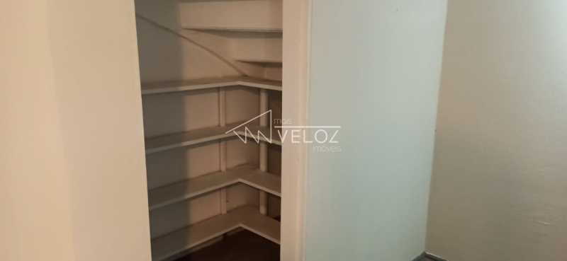 Casa à venda com 8 quartos, 158m² - Foto 6