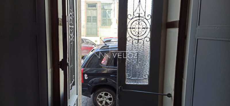 Casa à venda com 8 quartos, 158m² - Foto 8