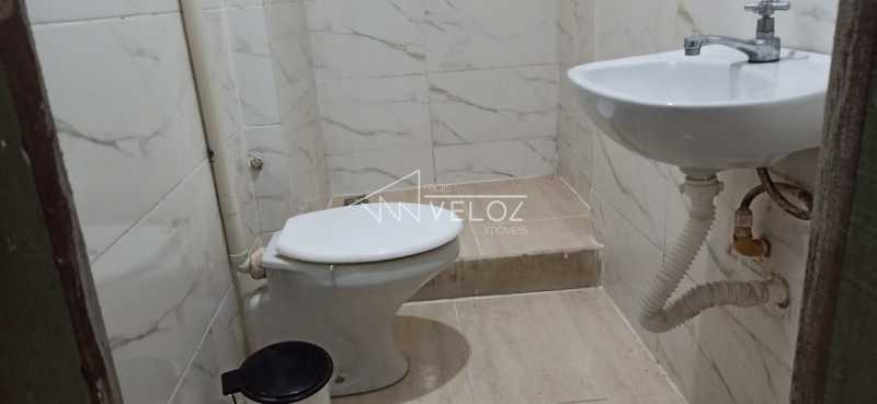 Casa à venda com 8 quartos, 158m² - Foto 14