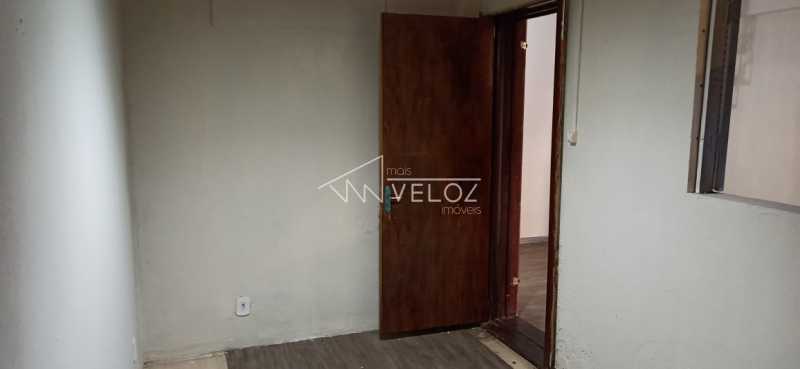 Casa à venda com 8 quartos, 158m² - Foto 26