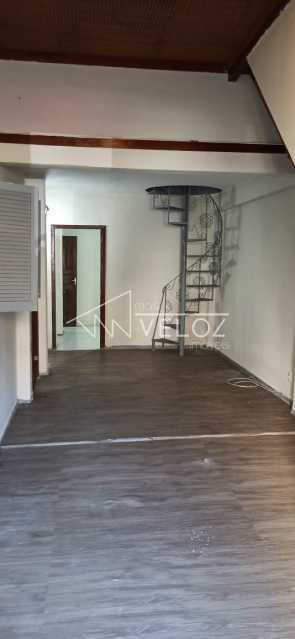 Casa à venda com 8 quartos, 158m² - Foto 13