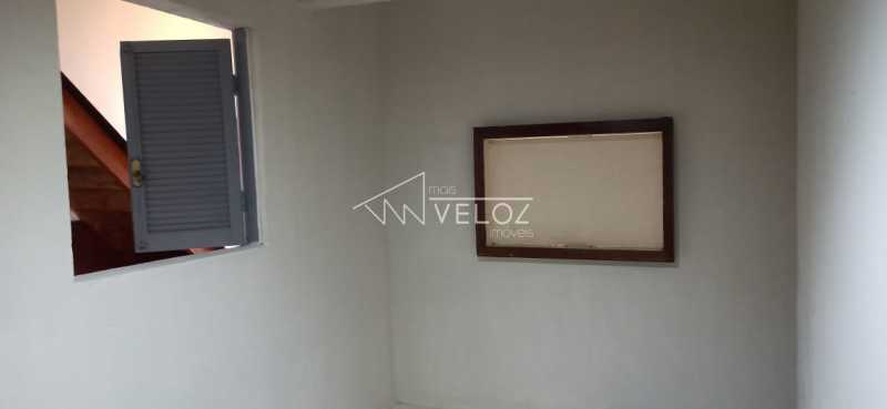 Casa à venda com 8 quartos, 158m² - Foto 25
