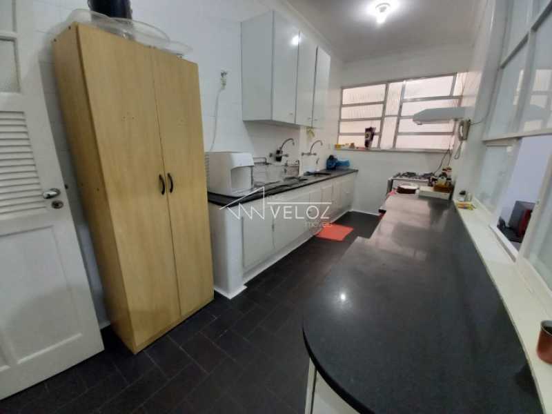 Apartamento, 4 quartos, 261 m² - Foto 2