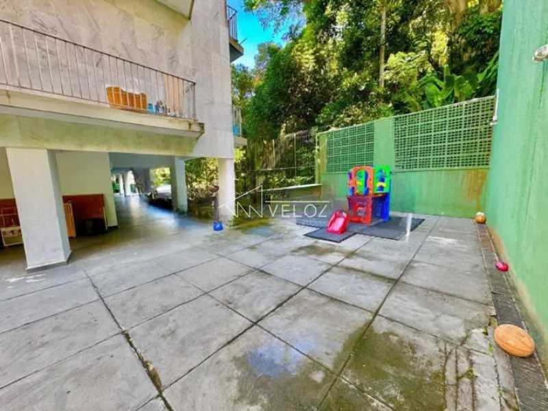 Apartamento à venda com 4 quartos, 238m² - Foto 21