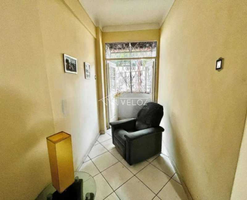Apartamento à venda com 3 quartos, 110m² - Foto 3