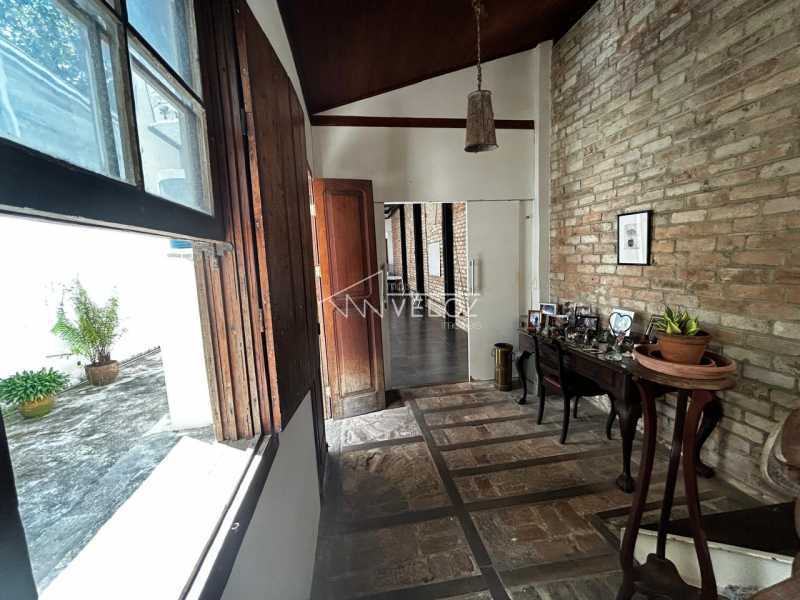 Apartamento, 2 quartos, 221 m² - Foto 3